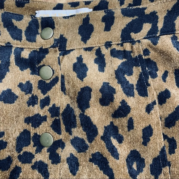 Eye of the Needle Leopard Print Corduroy Button Front Skirt size M - Picture 5 of 12